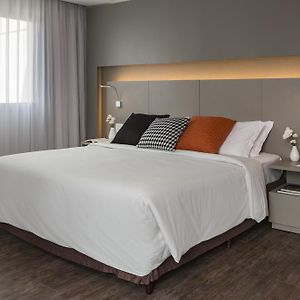Premium Casal 1 Cama Queen